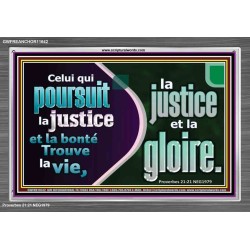Celui qui poursuit la justice et la bonté Trouve la vie, la justice et la gloire. Versets bibliques à cadre acrylique personnalisé (GWFREANCHOR11642) 