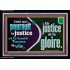 Celui qui poursuit la justice et la bonté Trouve la vie, la justice et la gloire. Versets bibliques à cadre acrylique personnalisé (GWFREASCEND11642) "33X25"