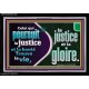 Celui qui poursuit la justice et la bonté Trouve la vie, la justice et la gloire. Versets bibliques à cadre acrylique personnalisé (GWFREASCEND11642) 