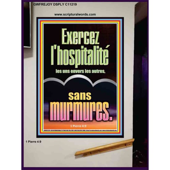 Exercez l'hospitalité les uns envers les autres, sans murmures. Tableau d'art et de décoration biblique (GWFREJOY11219) 