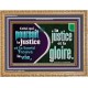 Celui qui poursuit la justice et la bonté Trouve la vie, la justice et la gloire. Versets bibliques encadrés personnalisés (GWFREMS11642) 