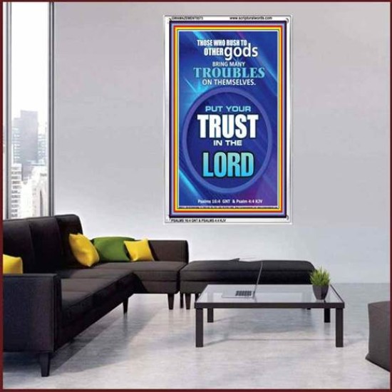 TRUST IN THE LORD   Framed Bible Verse   (GWAMAZEMENT8573)   