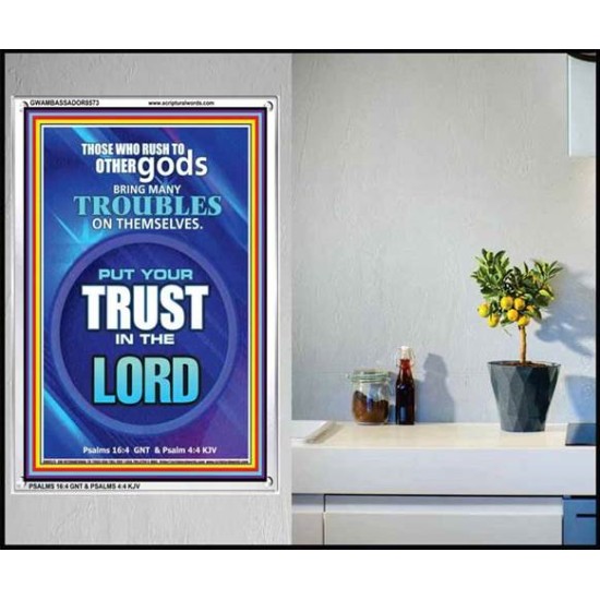 TRUST IN THE LORD   Framed Bible Verse   (GWAMBASSADOR8573)   