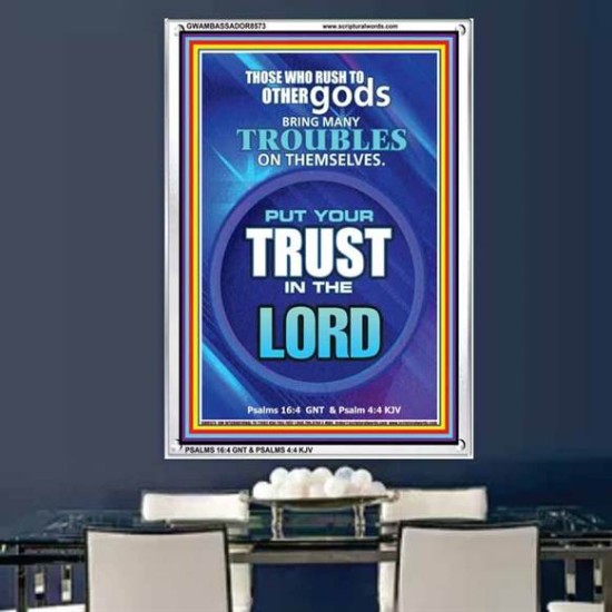 TRUST IN THE LORD   Framed Bible Verse   (GWAMBASSADOR8573)   