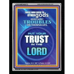 TRUST IN THE LORD   Framed Bible Verse   (GWAMEN8573)   "25X33"