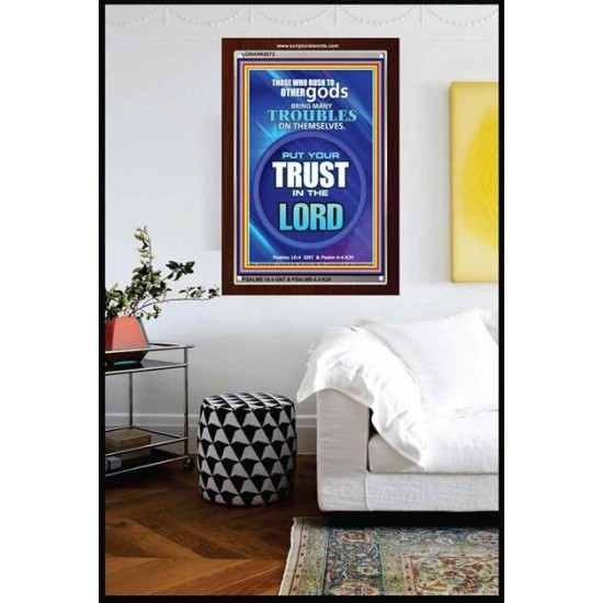 TRUST IN THE LORD   Framed Bible Verse   (GWARK8573)   