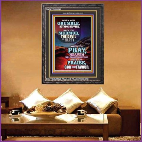 PRAISE GOD   Bible Verse Frame   (GWFAVOUR8548)   