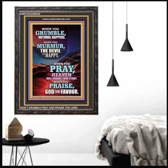 PRAISE GOD   Bible Verse Frame   (GWFAVOUR8548)   