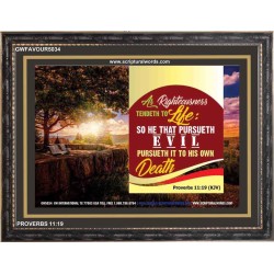 RIGHTEOUSNESS AND LIFE   Christian Wall Dcor Frame   (GWFAVOUR5034)   