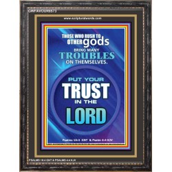 TRUST IN THE LORD   Framed Bible Verse   (GWFAVOUR8573)   "33x45"