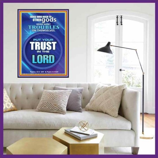 TRUST IN THE LORD   Framed Bible Verse   (GWOVERCOMER8573)   