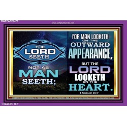 GOD LOOKS ON THE HEART   Bible Verse Frame Online   (GWPEACE8470)   