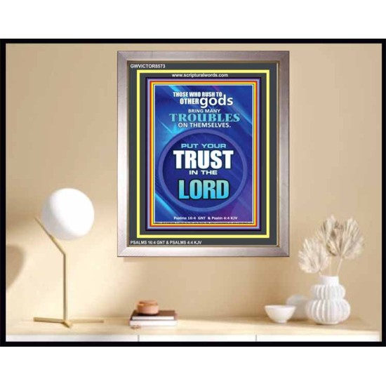 TRUST IN THE LORD   Framed Bible Verse   (GWVICTOR8573)   