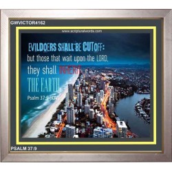 SHALL INHERIT THE EARTH   Framed Sitting Room Wall Decoration   (GWVICTOR4162)   
