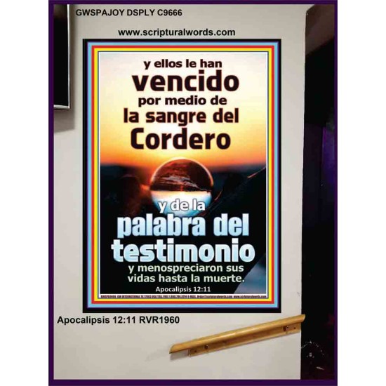 Vencida por la sangre del cordero   Arte enmarcado del verso de la biblia   (GWSPAJOY9666)   