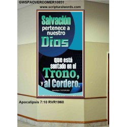 Salvation to our God who sits on the Throne   Marco de madera de las Escrituras   (GWSPAOVERCOMER10851)   